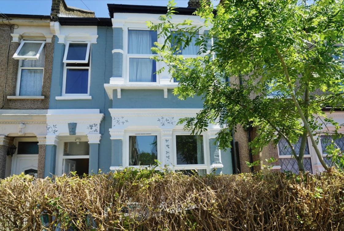 Sunny Ensuite Room And Annex Near Tottenham Stadium Londra Dış mekan fotoğraf